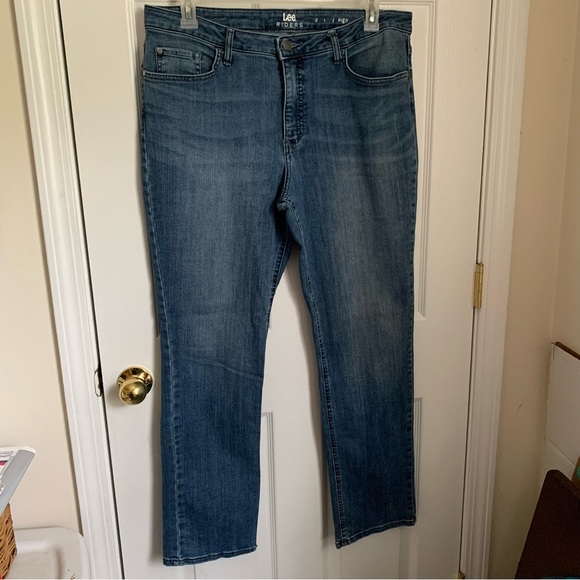 Lee Rider 14m mid-rise straight leg jeans - Picture 1 of 3